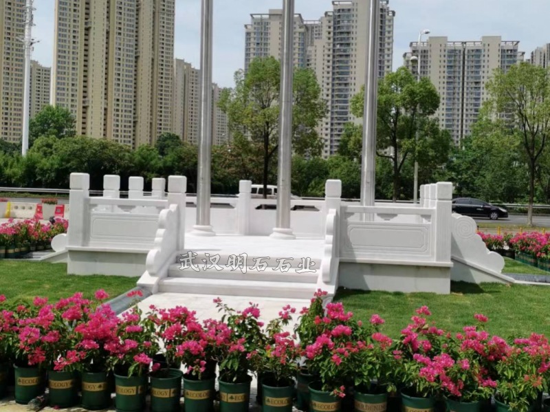 省交投集团国旗台